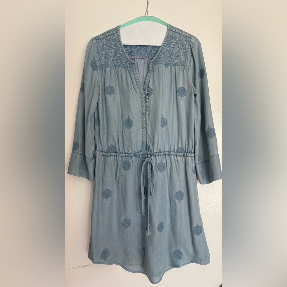 Anthropologie “Holding Horses” Lt. Blue Chambray Peacock Embroidered Dress XS